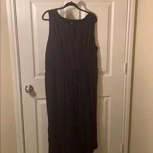 Black high-low midi dress